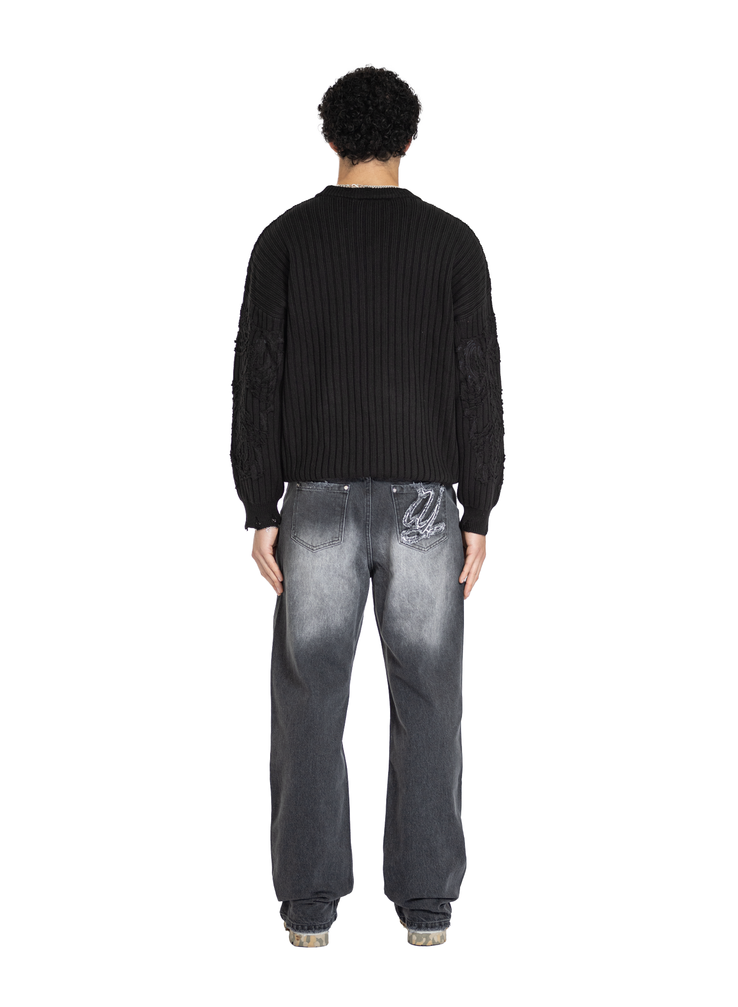 MONUMENT KNIT - BLACK